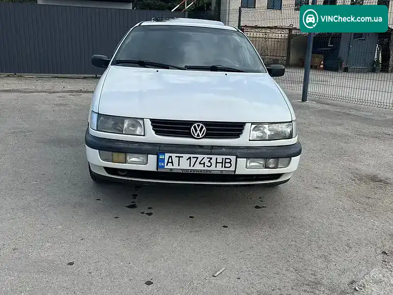 Volkswagen Passat 1995, фото з оголошення 1 з 9, VIN WVWZZZ3AZSE102821