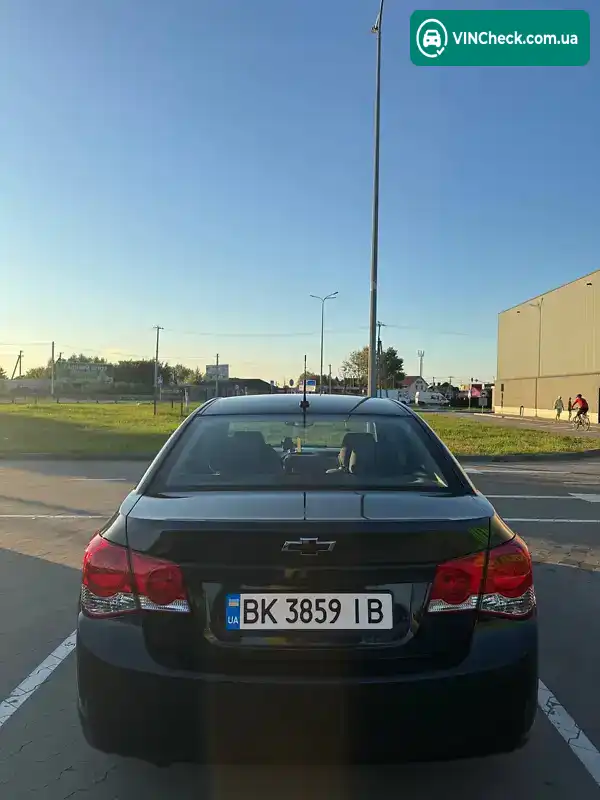 Chevrolet Cruze 2009, фото з оголошення 2 з 13, VIN KL1JF69RJAK520106