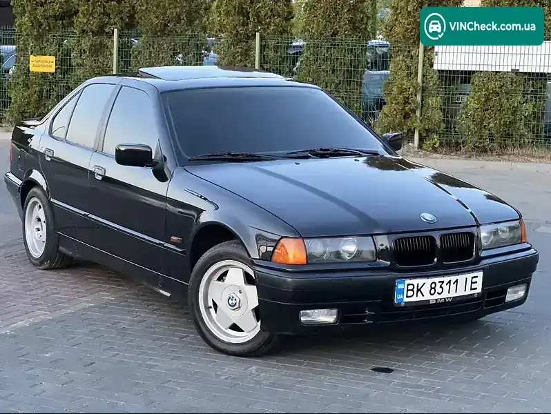 BMW 3 Series 1995, фото з оголошення 1 з 12, VIN WBACA910X0KA13534