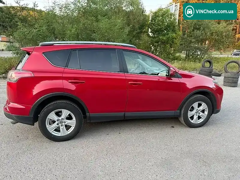 Toyota RAV4 2016, фото з оголошення 2 з 20, VIN JTMZFREV8GJ090811