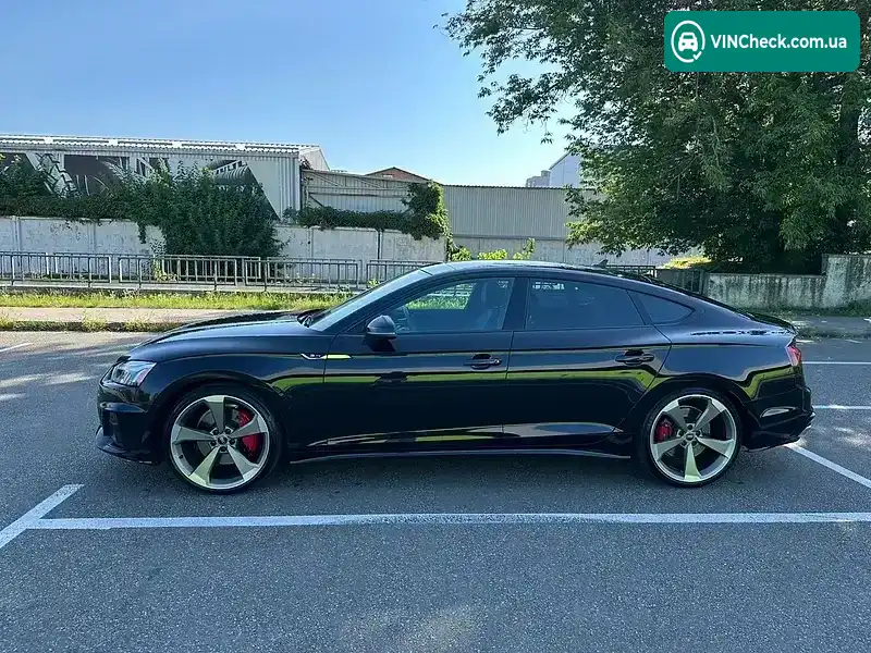 Audi A5 2022, фото з оголошення 2 з 20, VIN WAUFACF55NA034168
