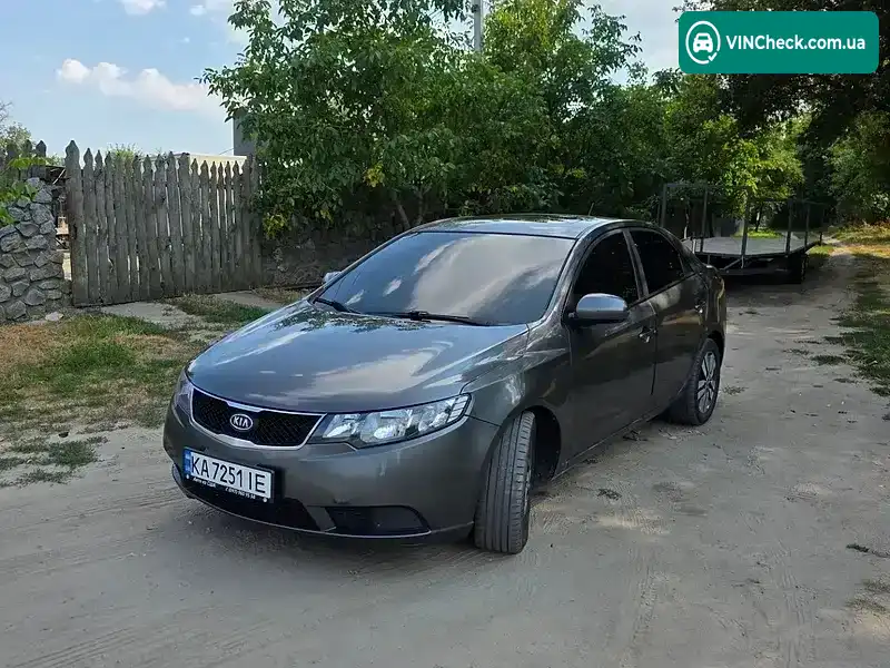 Kia Forte 2012, фото з оголошення 2 з 20, VIN KNAFU4A26D5697041