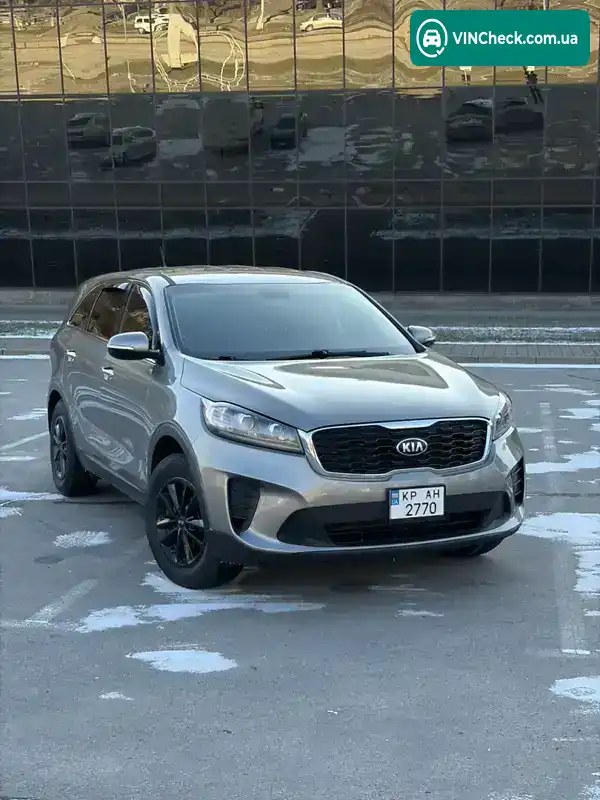 Kia Sorento 2018, фото з оголошення 2 з 15, VIN 5XYPG4A39KG510936