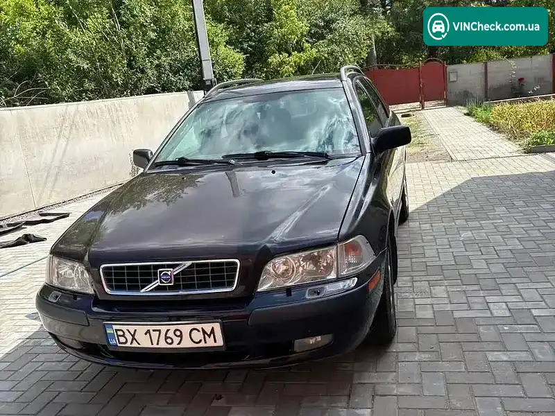 Volvo V40 2002, фото з оголошення 1 з 20, VIN YV1VW78822F875037