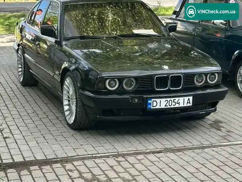 BMW 5 Series 1990, фото з оголошення 1 з 14, VIN WBAHB51010BD31800