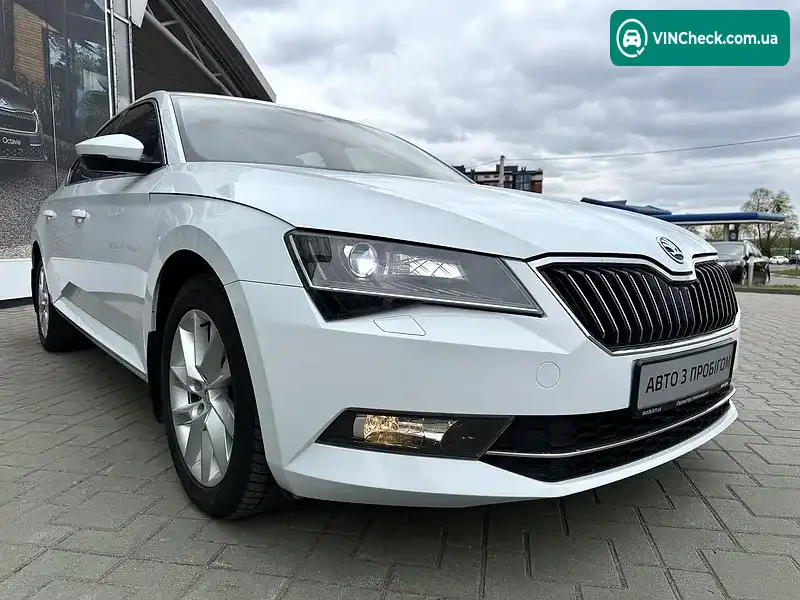 Skoda Superb 2019, фото з оголошення 2 з 20, VIN TMBAJ8NP1KB300191