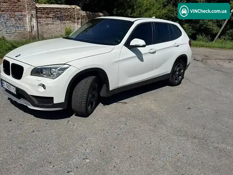 BMW X1 2013, фото з оголошення 2 з 17, VIN WBAVM7100DVR35025