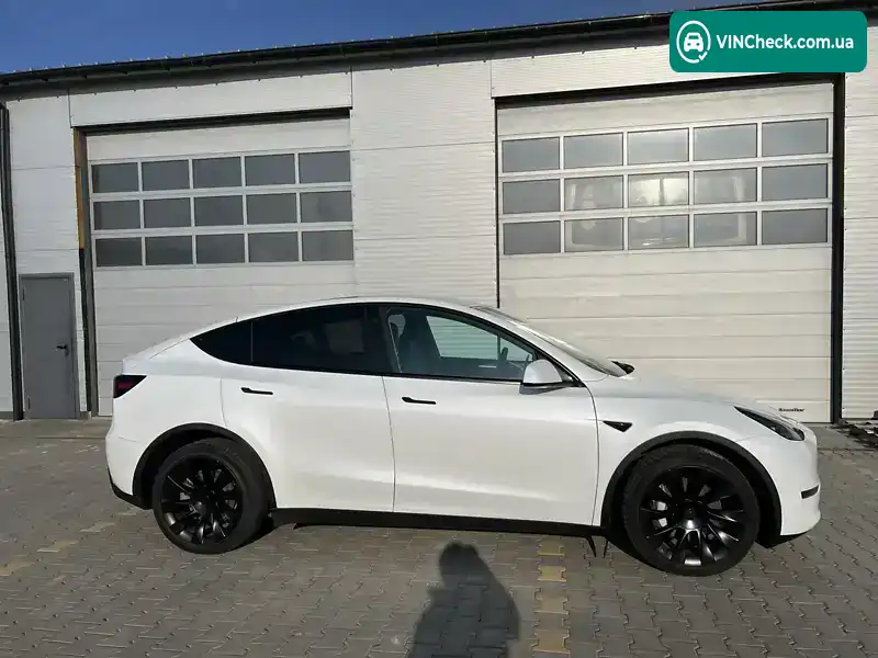 Tesla Model Y 2022, фото з оголошення 2 з 21, VIN LRWYGCEK6NC420696