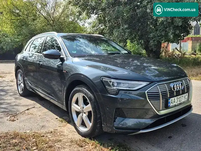 Audi e-tron 2019, фото з оголошення 2 з 17, VIN WAUZZZGE2LB013843