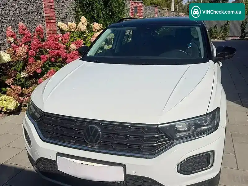 Volkswagen T-Roc 2021, фото з оголошення 1 з 11, VIN WVGZZZA1ZMV129957