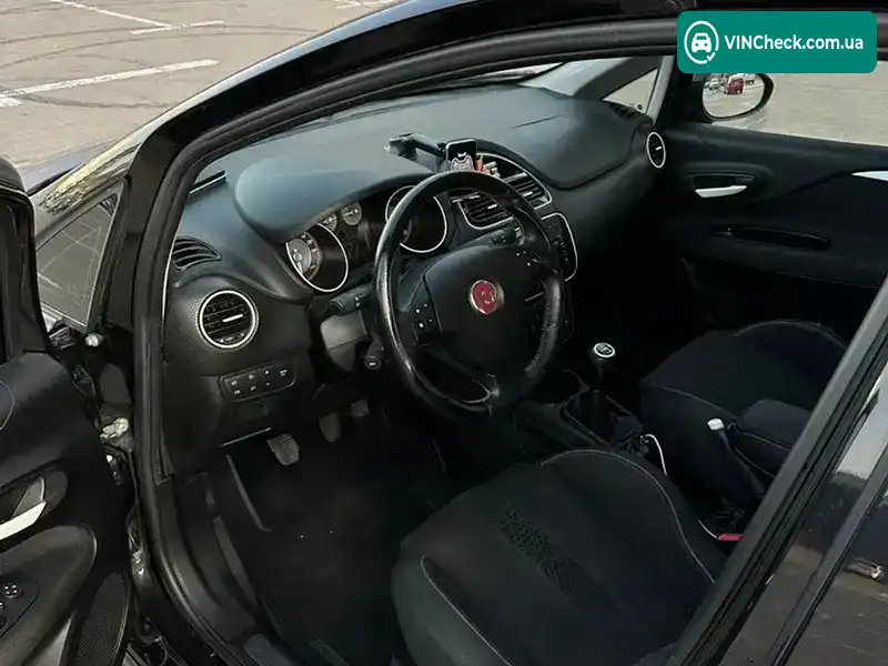 Fiat Punto 2010, фото з оголошення 1 з 13, VIN ZFA19900001642670