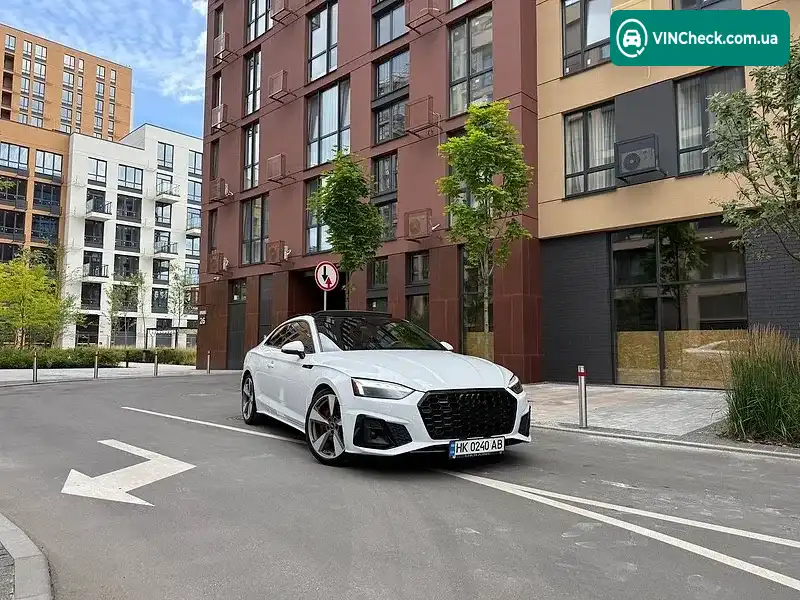 Audi A5 2021, фото з оголошення 2 з 20, VIN WAUTAAF54MA055616