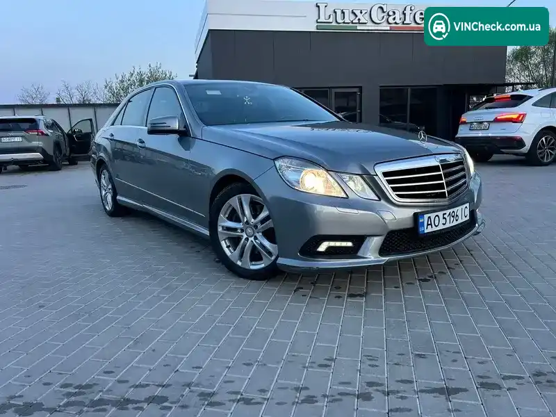 Mercedes-Benz E-Class 2010, фото з оголошення 2 з 21, VIN WDD2120021A072113