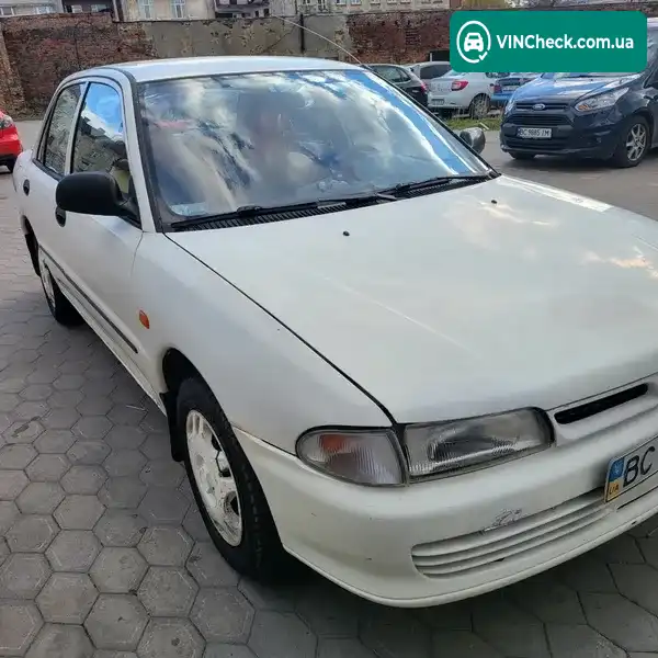 Mitsubishi Lancer 1993, фото з оголошення 1 з 7, VIN JMBSNCB1APU501289