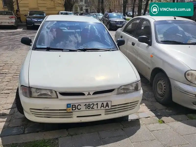 Mitsubishi Lancer 1993, фото з оголошення 2 з 7, VIN JMBSNCB1APU501289
