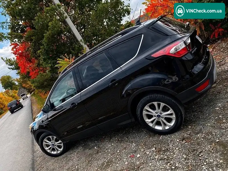Ford Escape 2017, фото з оголошення 1 з 7, VIN 1FMCU9HD5JUA40609