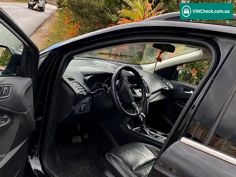 Ford Escape 2017, фото з оголошення 2 з 7, VIN 1FMCU9HD5JUA40609