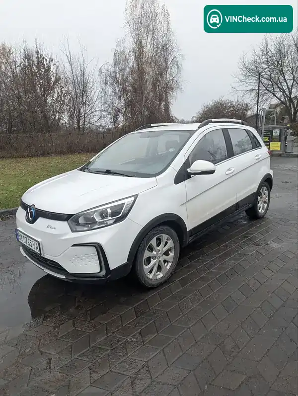 BAIC EC5 2019, фото з оголошення 2 з 17, VIN LNBSCU3H1KR104040