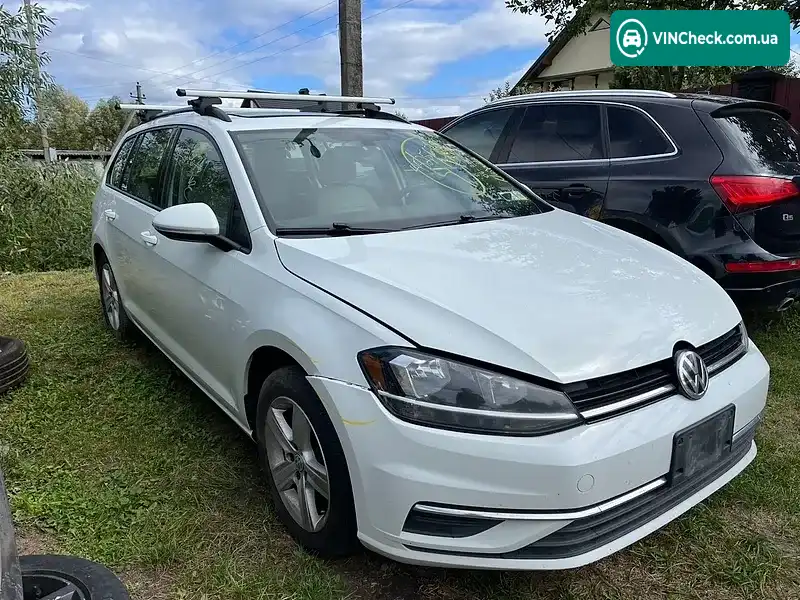 Volkswagen Golf 2018, фото з оголошення 2 з 8, VIN 3VWD17AU8JM762366