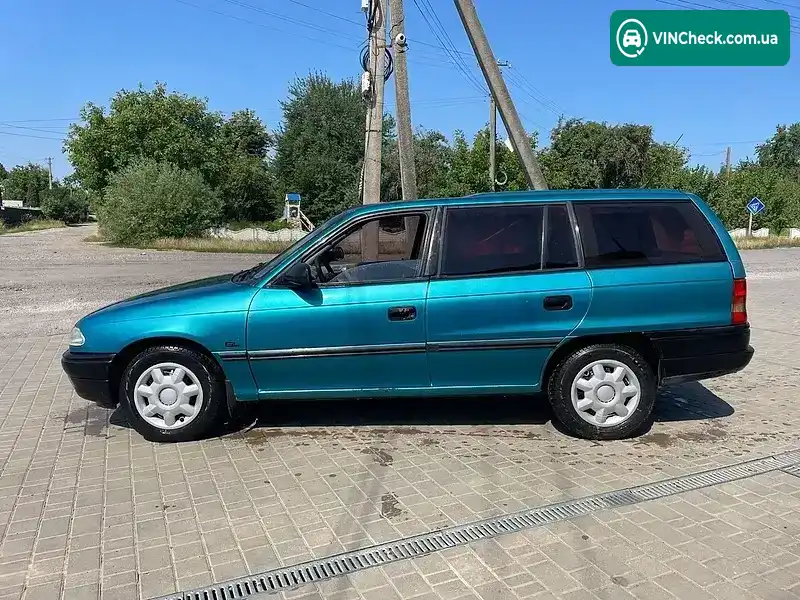 Opel Astra 1994, фото з оголошення 2 з 8, VIN W0L000051R2520565