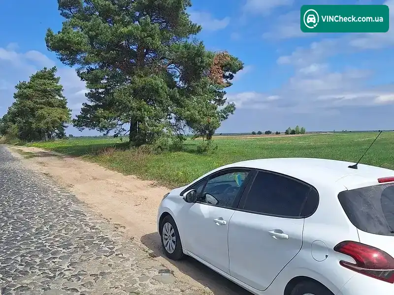 Peugeot 208 2016, фото з оголошення 2 з 17, VIN VF3CCBHW6GT021784