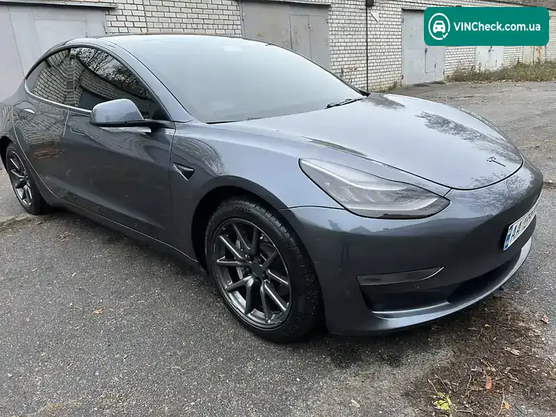 Tesla Model 3 2018, фото з оголошення 1 з 21, VIN 5YJ3E1EB5JF119423