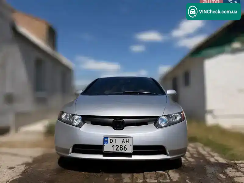 Honda Civic 2006, фото з оголошення 1 з 8, VIN 2HGFA16526H514745