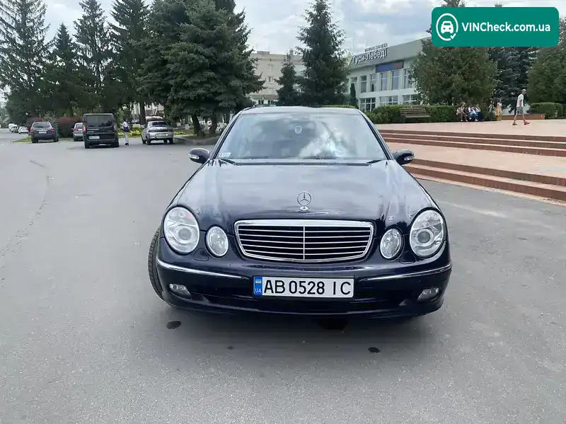 Mercedes-Benz E-Class 2005, фото з оголошення 2 з 16, VIN WDB2110221A903921