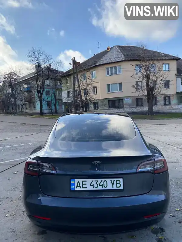 Tesla Model 3 2018, фото з оголошення 2 з 9, VIN 5YJ3E1EA4JF102085