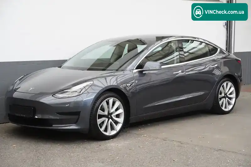 Tesla Model 3 2018, фото з оголошення 1 з 9, VIN 5YJ3E1EA7JF059412
