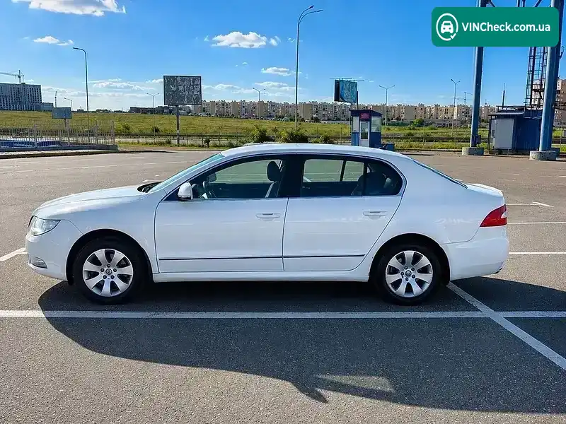 Skoda Superb 2010, фото з оголошення 1 з 21, VIN TMBAB43T4BB300238