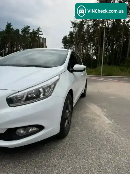 Kia Ceed 2013, фото з оголошення 2 з 14, VIN Y6DHN516AEL113826