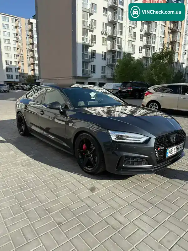 Audi A5 2018, фото з оголошення 1 з 21, VIN WAUDNCF57JA134374