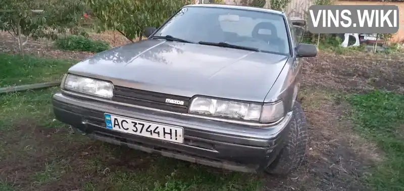 Mazda 626 1988, фото з оголошення 1 з 5, VIN JMZGD121201158942