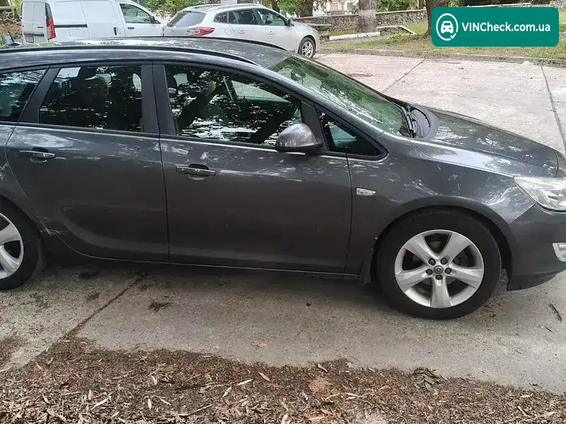 Opel Astra 2011, фото з оголошення 2 з 8, VIN W0LPD8EA0B8129569