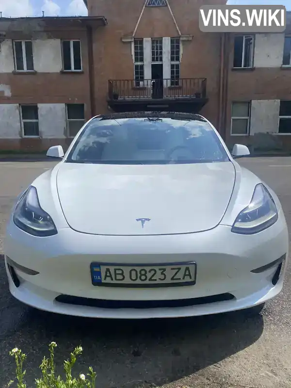 Tesla Model 3 2021, фото з оголошення 2 з 17, VIN 5YJ3E1EAXMF989647