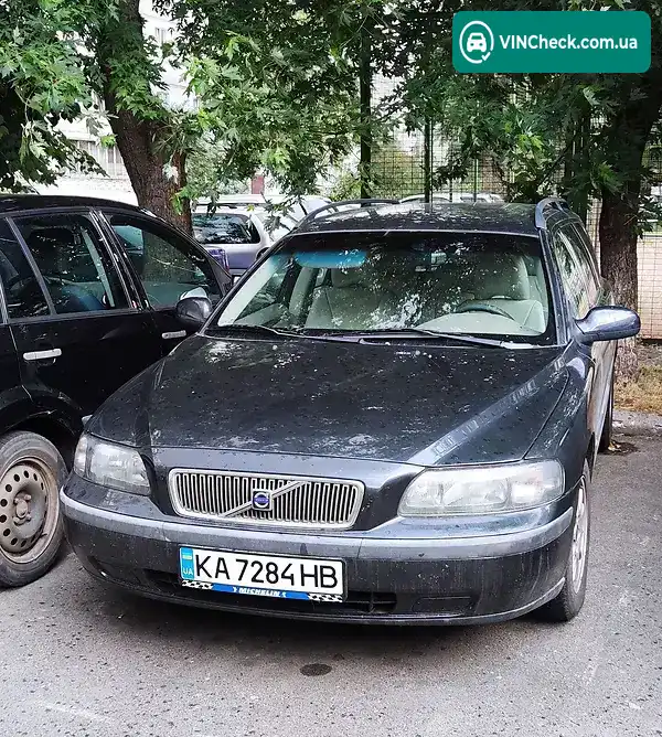 Volvo V70 2002, фото з оголошення 1 з 16, VIN YV1SW793922222796