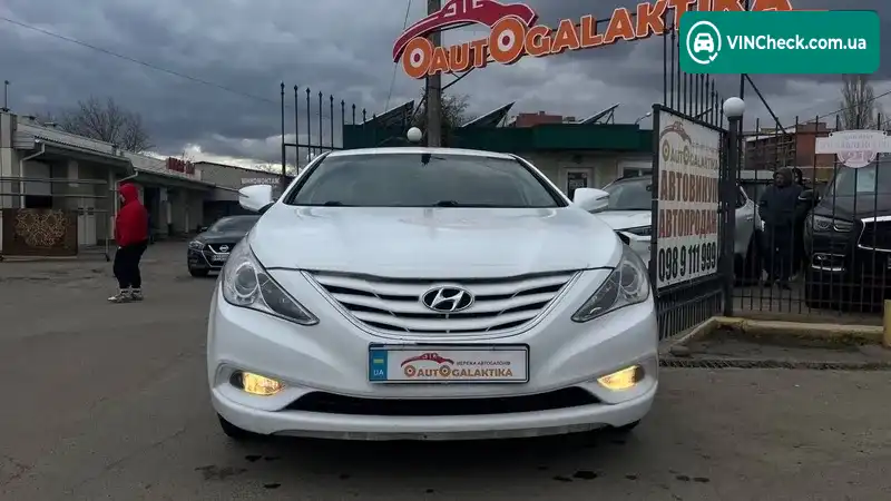 Hyundai Sonata 2012, фото з оголошення 2 з 20, VIN KMHEB41BACA442222