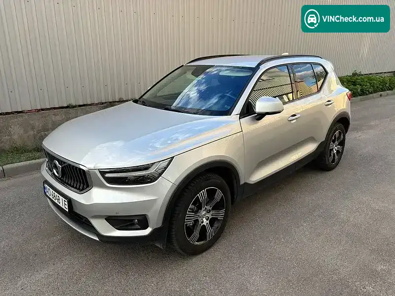 Volvo XC40 2019, фото з оголошення 2 з 12, VIN YV1XZ72VDK2137833