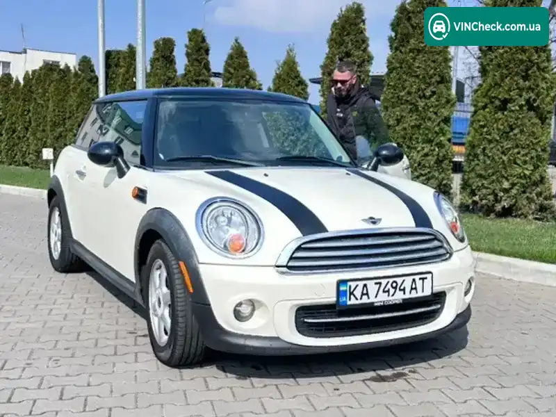 MINI Hatch 2011, фото з оголошення 1 з 11, VIN WMWSU3C54BT096039