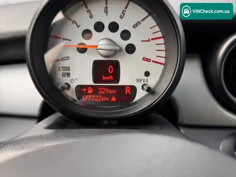 MINI Hatch 2011, фото з оголошення 2 з 11, VIN WMWSU3C54BT096039