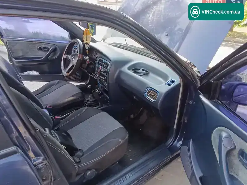 Nissan Primera 1992, фото з оголошення 1 з 16, VIN SJNBAAP10U0048199