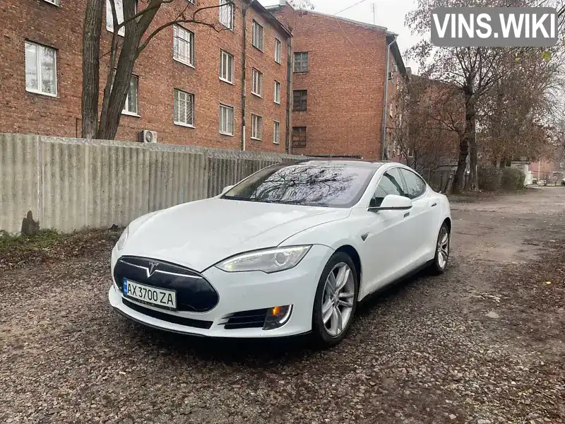 Tesla Model S 2013, фото з оголошення 2 з 10, VIN 5YJSA1CGXDFP17565
