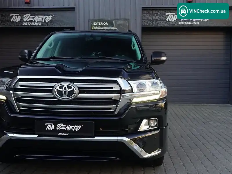 Toyota Land Cruiser 2019, фото з оголошення 2 з 20, VIN JTMCV05J204280500
