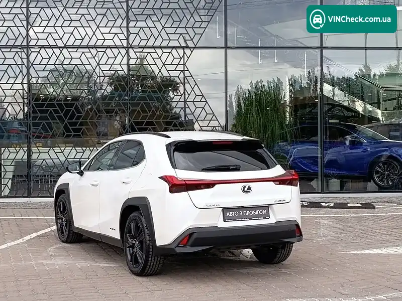 Lexus UX 2020, фото з оголошення 2 з 10, VIN JTHY65BH102075360
