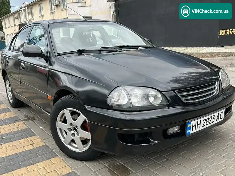Toyota Avensis 1998, фото з оголошення 2 з 20, VIN SB153ABN00E023945