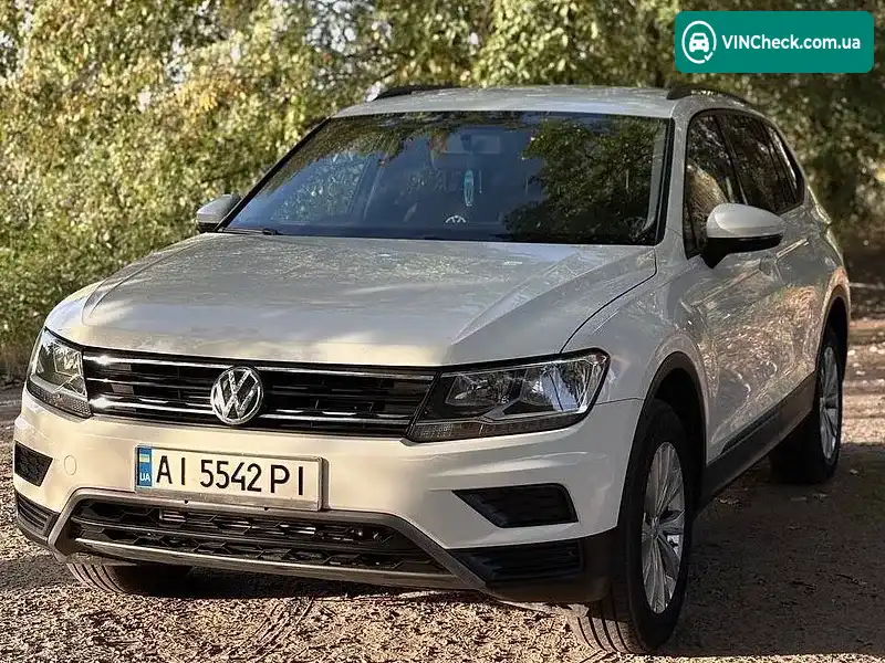 Volkswagen Tiguan 2017, фото з оголошення 1 з 20, VIN 3VV1B7AX8JM085883