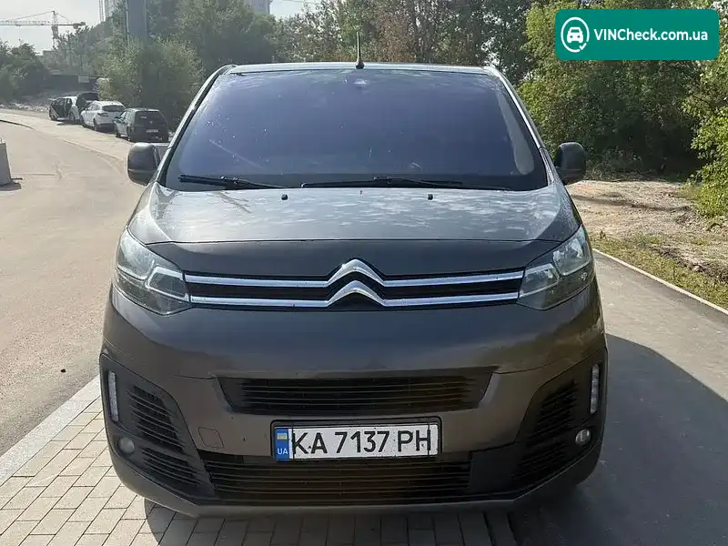 Citroen Spacetourer 2017, фото з оголошення 1 з 10, VIN VF7VEAHXVHZ007269