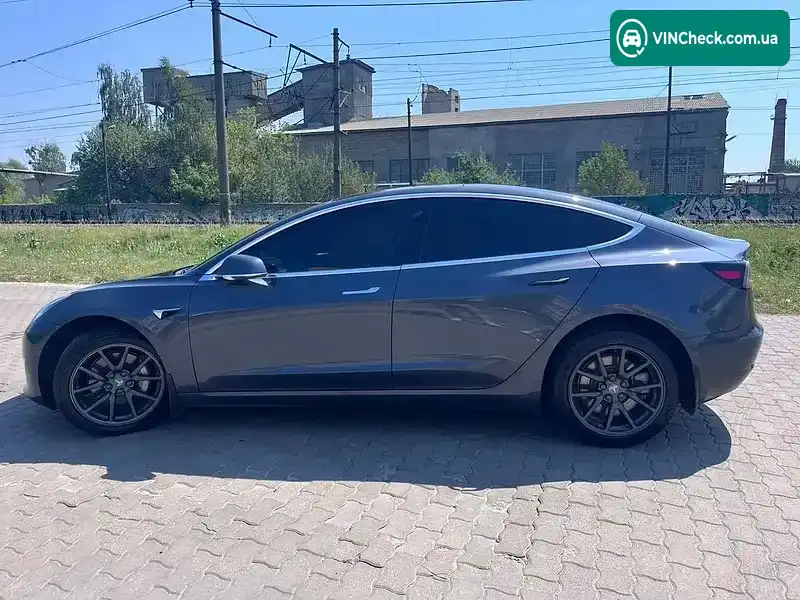 Tesla Model 3 2019, фото з оголошення 2 з 20, VIN 5YJ3E1EAXKF416325
