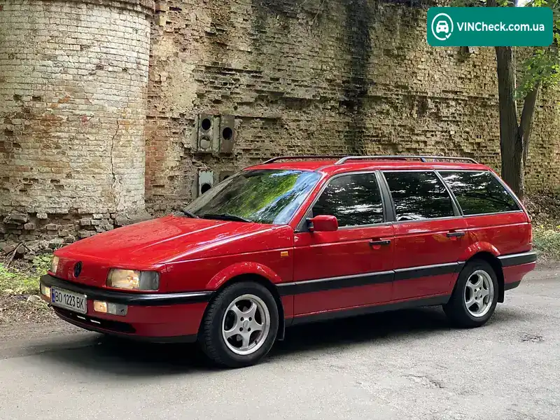 Volkswagen Passat 1993, фото з оголошення 1 з 20, VIN WVWZZZ31ZPE045127